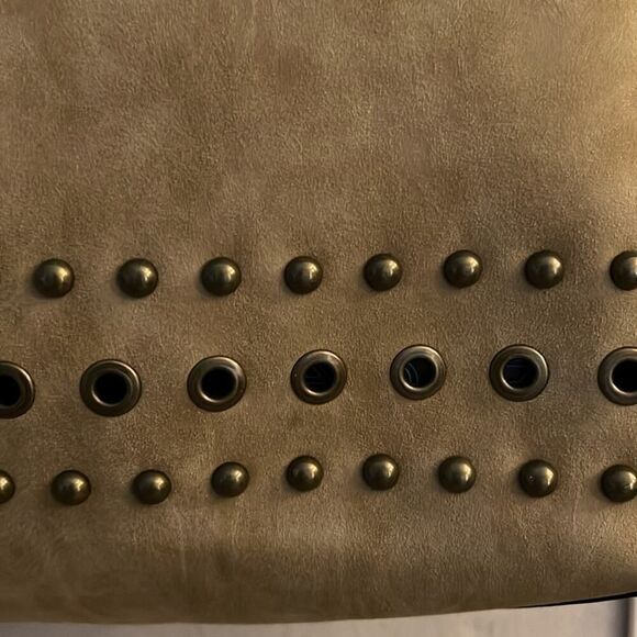 Sydney Love tan sueded leather tote with burgundy leather lining and studs NWOT - Picture 2 of 13